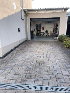 Garage - 4 Zimmer Einfamilienhaus in Gau-Bischofsheim