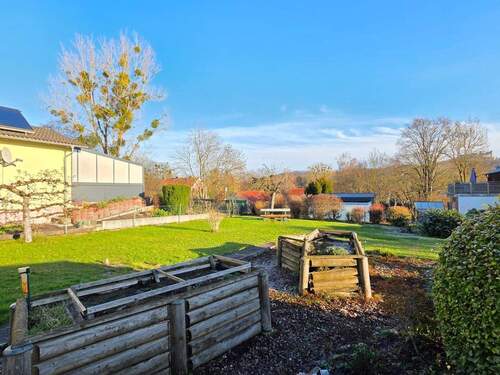 Garten - 4 Zimmer Doppelhaushälfte zum Kaufen in Coburg