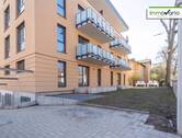 Blick auf Terrassen im EG - 