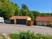 Eingangsbereich mit 3er Garage - 6 Zimmer Doppelhaushälfte zum Kaufen in Ersingen