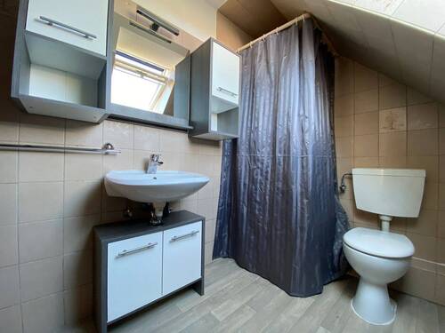 Duschbad (Wohnung 4) - 