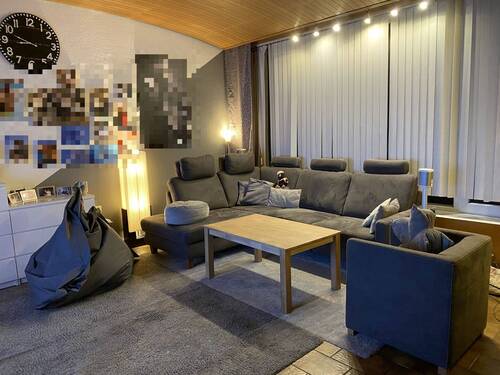 Wohnzimmer (Wohnung 1) - 1 Zimmer Mehrfamilienhaus, Wohnhaus in Heiligenhafen