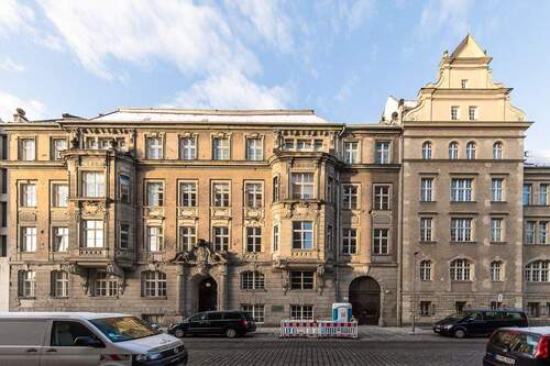 Im historischen Baudenkmal - 