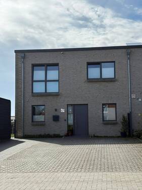 Hausansicht - Attraktives Reihenendhaus in Harrislee