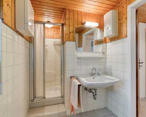 Badezimmer Untergeschoss - 