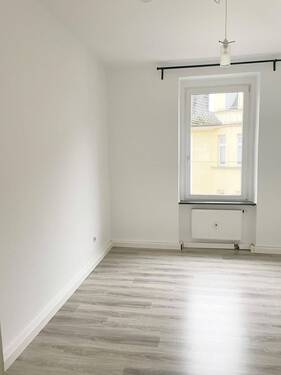 Schlafzimmer - Mehrfamilienhaus, Wohnhaus mit 242,10 m² in Leverkusen zum Kaufen