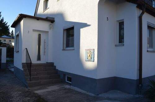 Eingangsbereich/Windfang - 4 Zimmer Doppelhaushälfte zum Kaufen in Landsberg am Lech