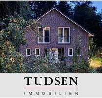 Neubau hochwertiges A+ Rotklinker-Effizienzhaus 40 in bester Villenlage. - Hamburg Volksdorf