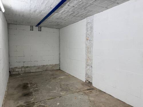 Lagerfläche 2 an alter Halle - 