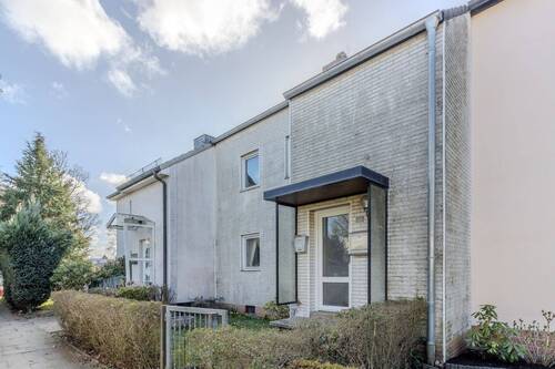 Gebäudeansicht - 5 Zimmer Reihenmittelhaus in Norderstedt