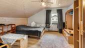 1. OG Schlafzimmer 1 - 