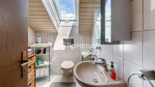 1. OG Badezimmer 1 - 