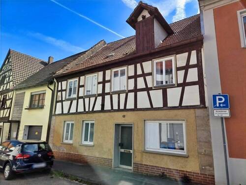 Außenansicht - 5 Zimmer Mehrfamilienhaus, Wohnhaus in Eltmann