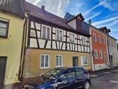 Außenansicht - Mehrfamilienhaus, Wohnhaus mit 120,00 m&sup2; in Eltmann zum Kaufen