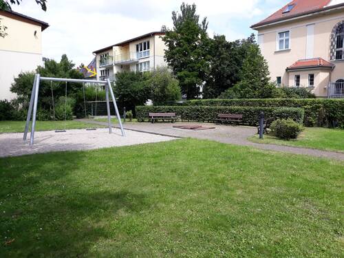 Ansicht vom Garten aus - 