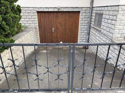 Große Garage - 