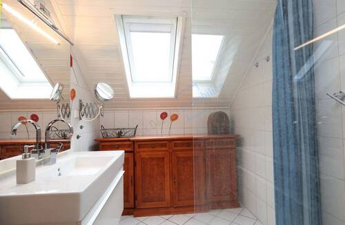 DUSCHBAD - 