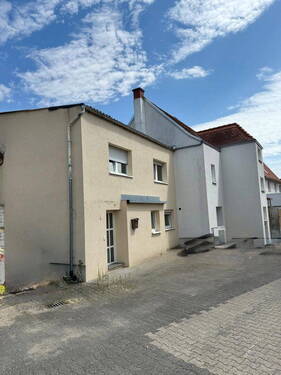 Anbau - 7 Zimmer Einfamilienhaus zum Kaufen in Okarben