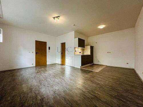 Apartment+Souterrain - 1 Zimmer Etagenwohnung zur Miete in Markt Schwaben