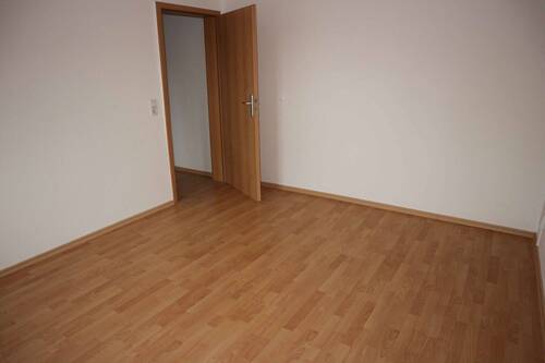 Wohnzimmer - 2 Zimmer Etagenwohnung in Chemnitz