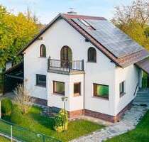A-Effizienzhaus! Keller, PV, Wärmepumpe, Garage usw.: Energieeffizientes Familienhaus Neuenhagen