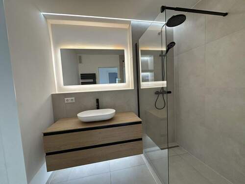 Bad - 3 Zimmer Etagenwohnung zum Kaufen in Ostfildern