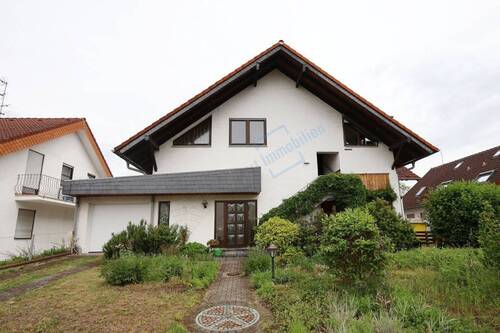 HAUSANSICHT - Dachwohnung in Pfungstadt ... - 645,00&nbsp;EUR Kaltmiete, ca.&nbsp; 58,20&nbsp;m&sup2;&nbsp;Wohnfl&auml;che