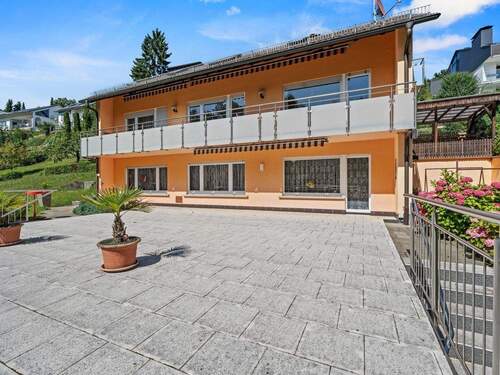 Große Terrasse im Gartengeschoss - 