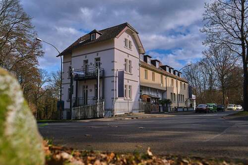 Straßenansicht - Historisches Gebäude mit Charme in Toplage