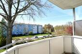 Balkon - Wohnung mit Ausblick ins neue Wohnumfeld