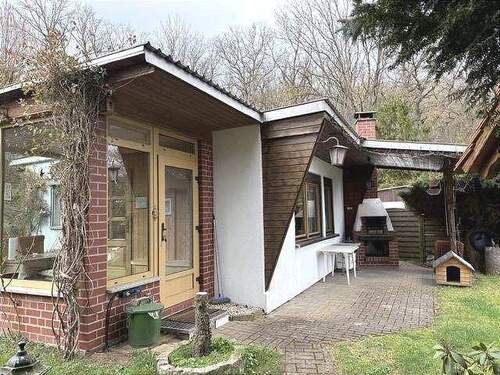Bungalow und Wintergarten - 