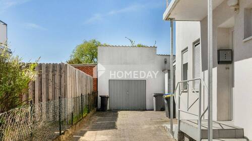 Garage - 9 Zimmer Mehrfamilienhaus, Wohnhaus zum Kaufen in Bad Schwartau