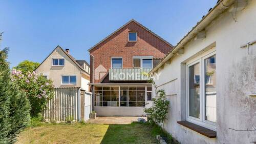 Außenansicht 3 - Mehrfamilienhaus, Wohnhaus mit 242,00 m&sup2; in Bad Schwartau zum Kaufen