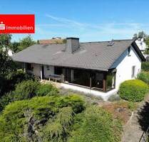 Wohnen in toller Aussichtslage! Architektenhaus auf einem 903 m² großen Grundstück! - Dillenburg