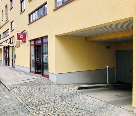 Front.jpg - Exklusive Wohneinheit und Gewerbefläche