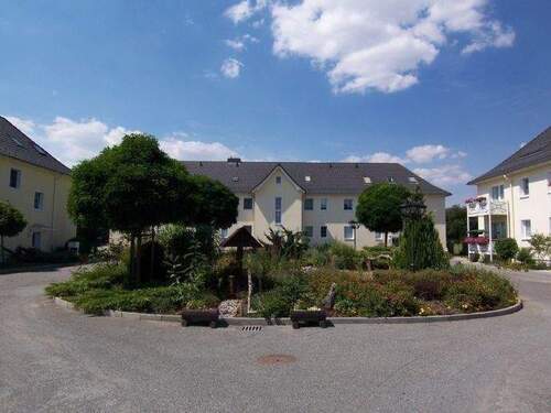 Wohnanlage - 3 Zimmer Etagenwohnung zur Miete in Crimmitschau