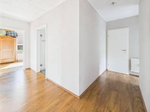 Flur - Etagenwohnung mit 93,50 m² in Halle (Westfalen) zum Kaufen