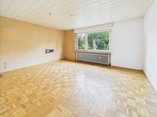 Wohn-/Esszimmer - 