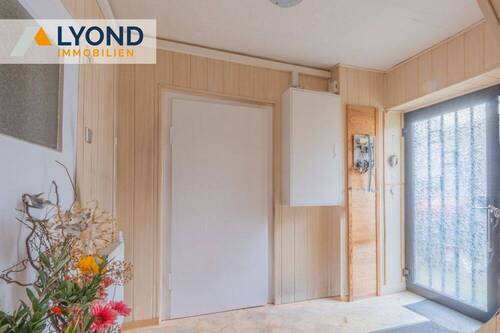 EG Treppenhaus1 - Mehrfamilienhaus, Wohnhaus mit 230,00 m² in Lützen zum Kaufen