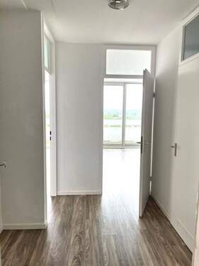 Geräumiger, heller Flur - Etagenwohnung mit 52,90 m² in München zum Kaufen