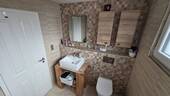 WC/Spiegel/Waschbecken - 
