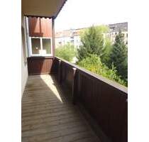 Frei zum 01.01.2026 !! 2-Zimmerwohnung mit Balkon, Tageslichtbad und Sauna im Haus ! - Leipzig Reudnitz-Thonberg