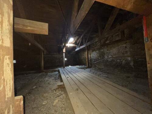 IMG_3898 - Dachgeschossrohling (SpitzbodenKriechboden)! Baugenehmigt zum Ausbau!