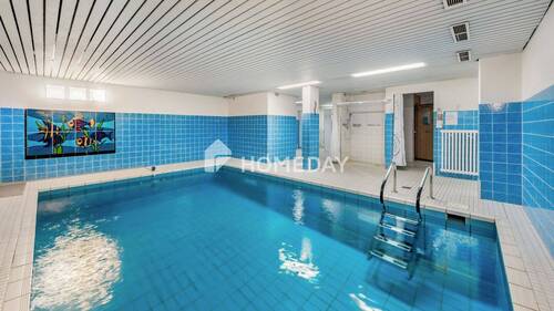 Pool 2 - 2 Zimmer Etagenwohnung in Düsseldorf