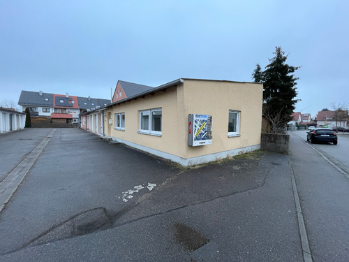 Hausansicht.jpeg - Vielseitig nutzbare Gewerbefläche in ruhiger Lage