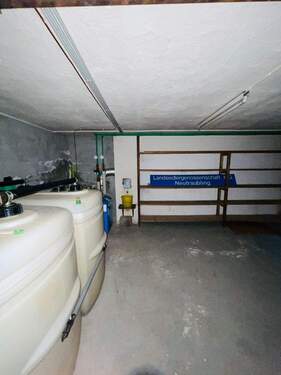 Keller mit Öltanks.jpeg - 