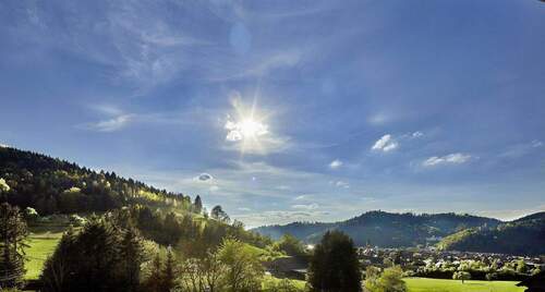 Aussicht Westen - 5 Zimmer Etagenwohnung zum Kaufen in Waldkirch