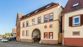 Außenansicht 3 - 2 Zimmer Mehrfamilienhaus, Wohnhaus zum Kaufen in Annweiler