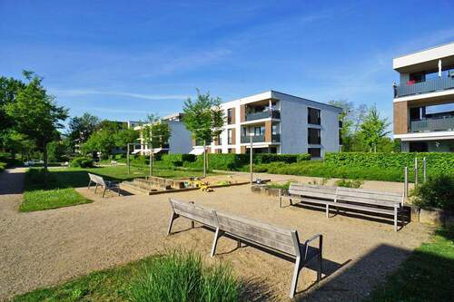 Innenhof - Franklin Garden: Balkon + Dusche