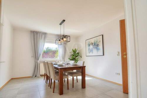 Mögliche Möblierung Esszimmer - 